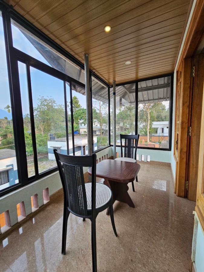 Sky Blue Homestay With Pool Vythiri Extérieur photo