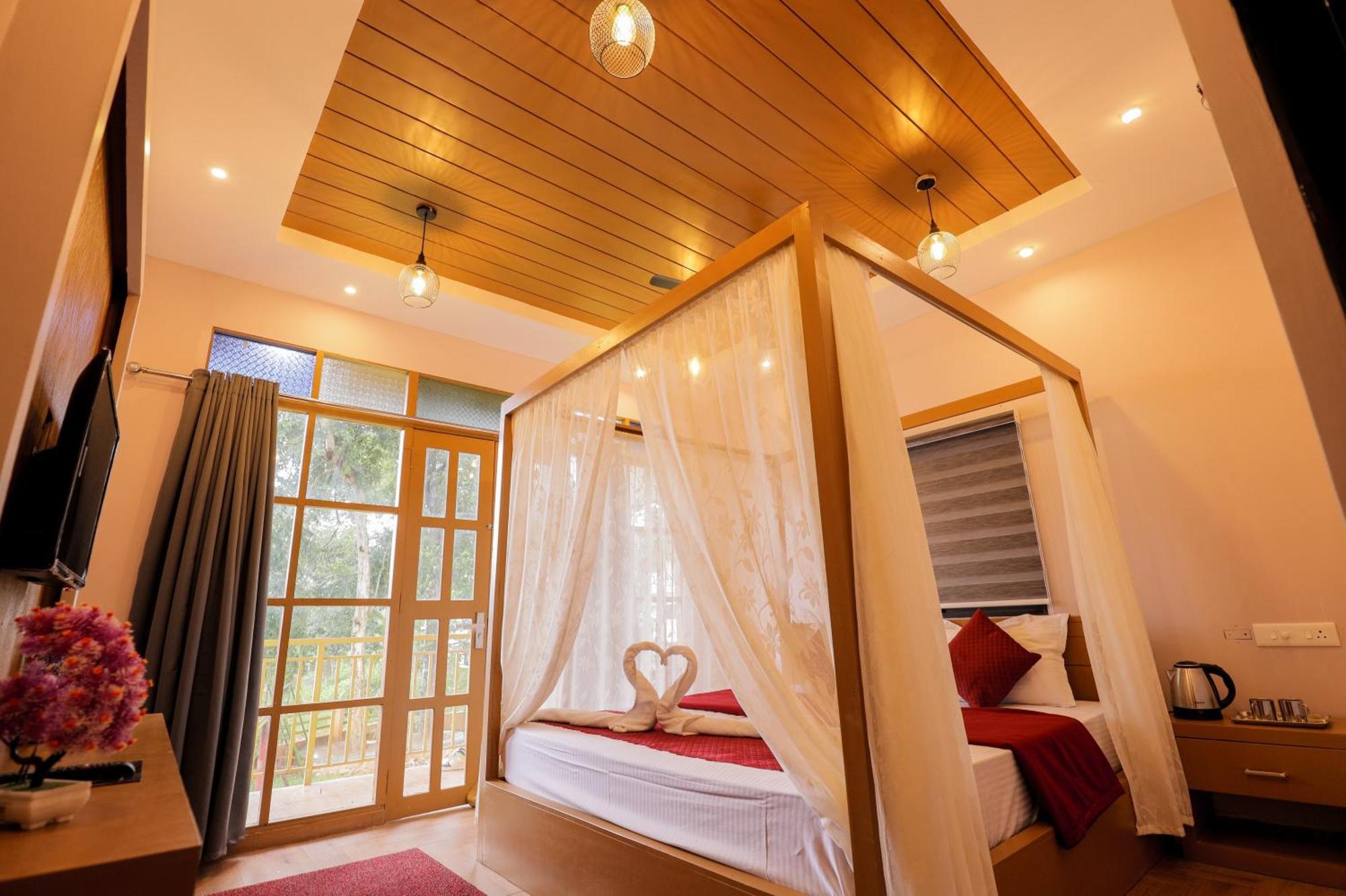Sky Blue Homestay With Pool Vythiri Extérieur photo