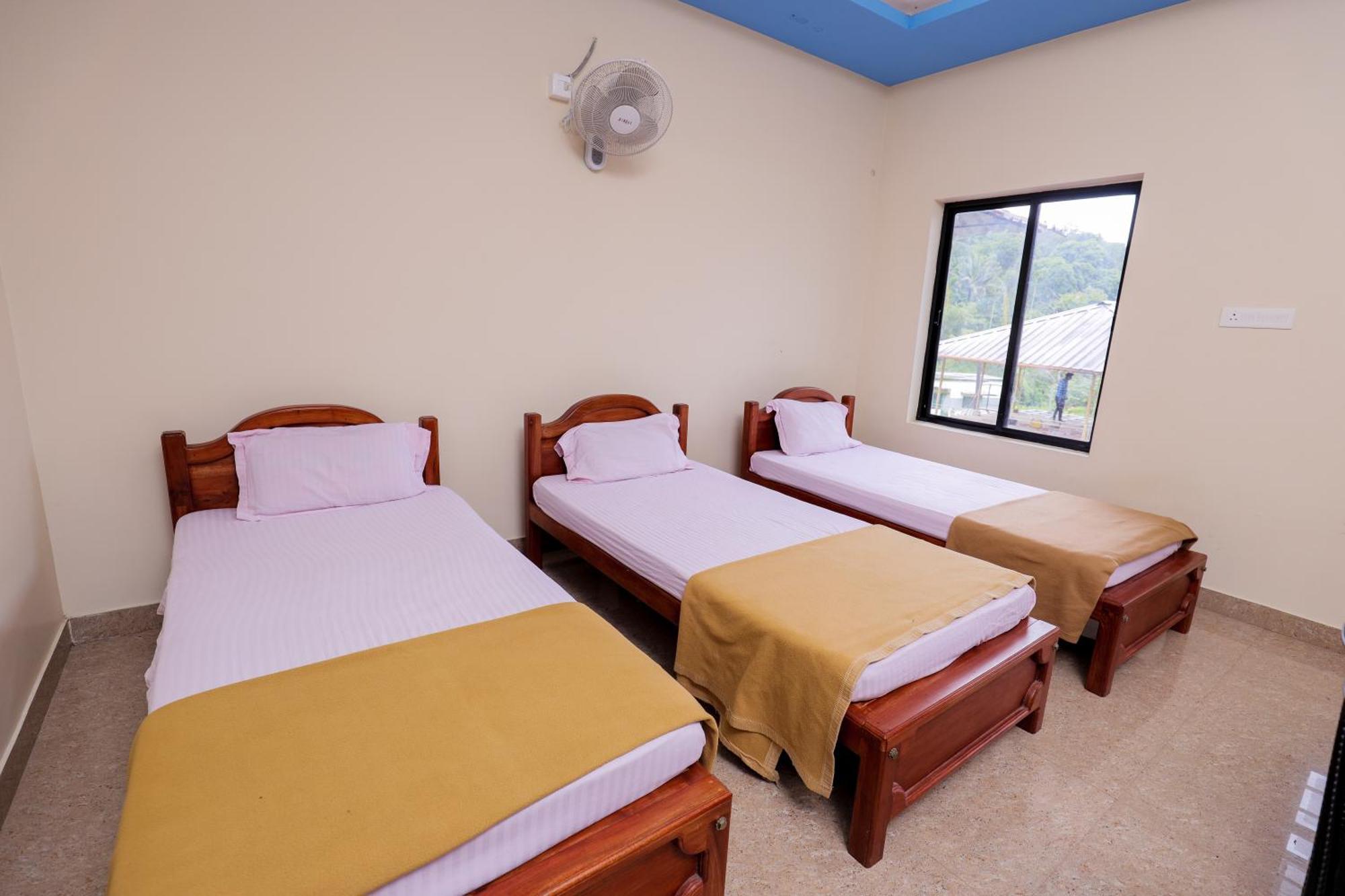 Sky Blue Homestay With Pool Vythiri Extérieur photo