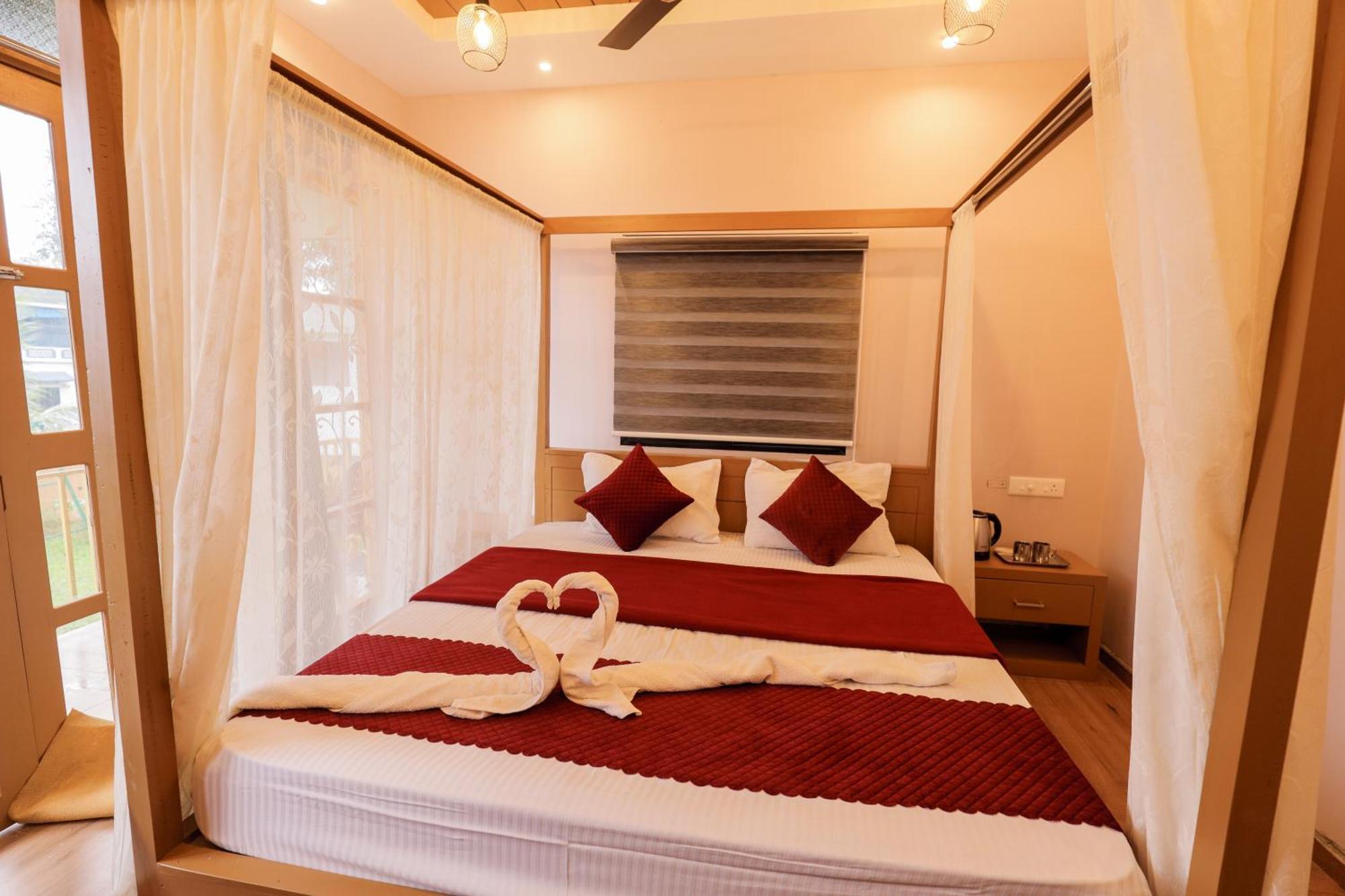 Sky Blue Homestay With Pool Vythiri Extérieur photo